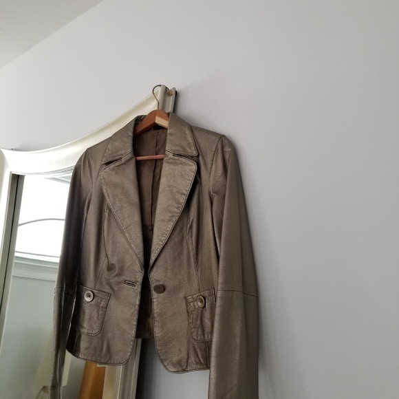 Metallic Cropped Leather Jacket - Picture 3 of 3